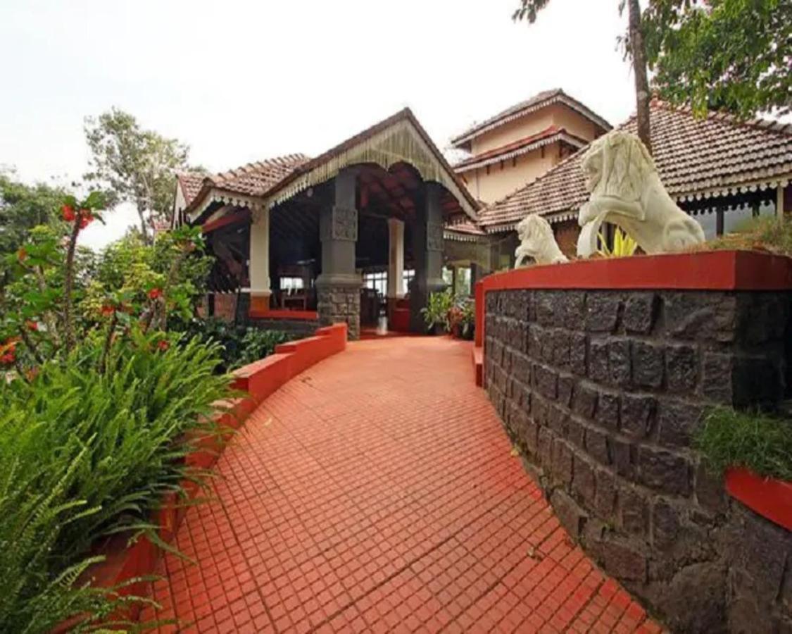 The Porcupine Castle Resort Madikeri Exterior foto